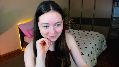 alluringeyess online show from April 2026 12:10:01 PM