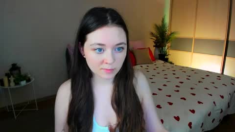 Snapshot of alluringeyess chatting on May 2026 04:14:02 PM alluringeyess online show from May 2026 04:14:02 PM