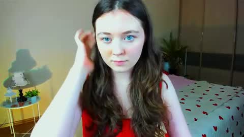 alluringeyess online show from July 2026 12:43:01 PM