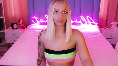 AlwaysHot online show from February 2025 04:25:02 AM