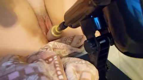 Snapshot of allycatpurrs chatting on October 2025 06:52:02 PM Allycatpurrs online show from October 2025 06:52:02 PM