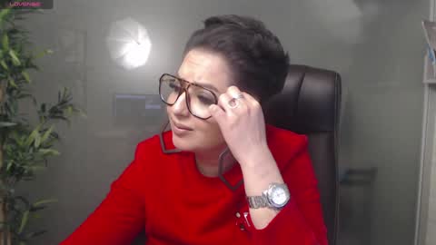         online show from January 2025 01:41:01 AM