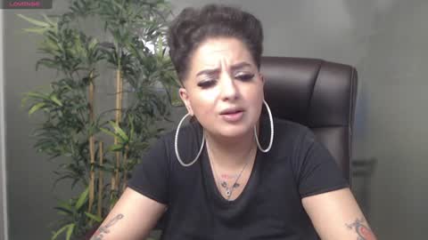         online show from January 2025 12:14:02 AM