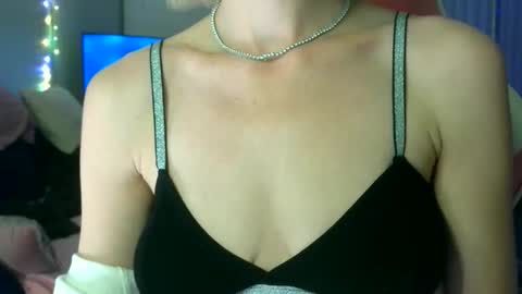 Ally Girl In Her Ally World online show from February 2026 11:17:01 AM