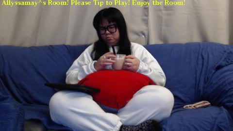 Allyssamay online show from February 2025 03:22:01 AM