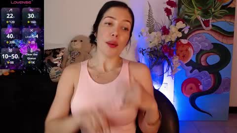 Snapshot of alma_art_ chatting on February 2025 05:18:02 PM alma_art_ online show from February 2025 05:18:02 PM