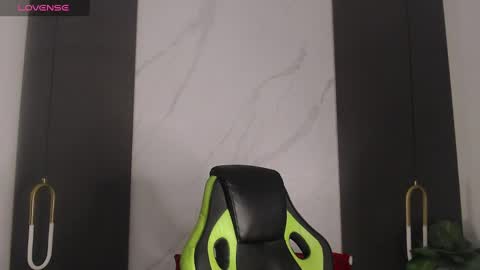 ALMA FENIX  online show from February 2025 12:05:02 PM