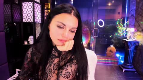Snapshot of alma_pearl chatting on December 2024 09:39:02 AM Alma online show from December 2024 09:39:02 AM
