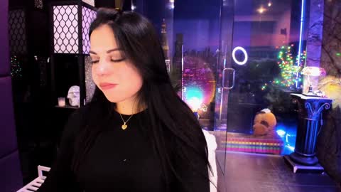 Snapshot of alma_pearl chatting on December 2024 07:10:01 AM Alma online show from December 2024 07:10:01 AM