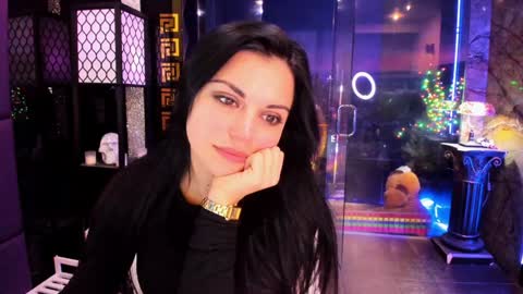 Snapshot of alma_pearl chatting on December 2024 10:16:01 AM Alma online show from December 2024 10:16:01 AM