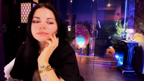 Snapshot of alma_pearl chatting on December 2024 10:34:01 AM Alma online show from December 2024 10:34:01 AM