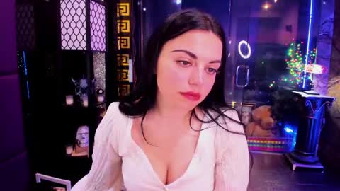 Snapshot of alma_pearl chatting on June 2026 09:12:01 AM Alma online show from June 2026 09:12:01 AM