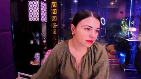 Snapshot of alma_pearl chatting on July 2026 08:06:01 AM Alma online show from July 2026 08:06:01 AM