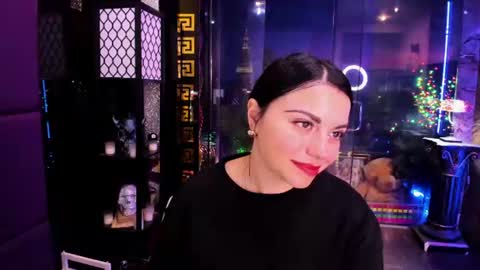 Snapshot of alma_pearl chatting on July 2026 07:14:02 AM Alma online show from July 2026 07:14:02 AM