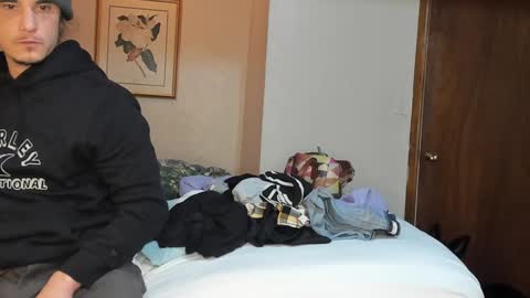 Jean and nick online show from January 2025 01:11:01 AM