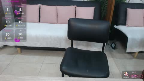 Snapshot of alonddra_tay chatting on April 2026 11:26:01 AM alonddra_tay online show from April 2026 11:26:01 AM