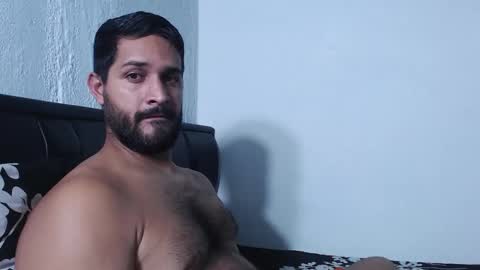 Snapshot of alonxoo chatting on February 2026 11:23:01 PM alonxoo online show from February 2026 11:23:01 PM