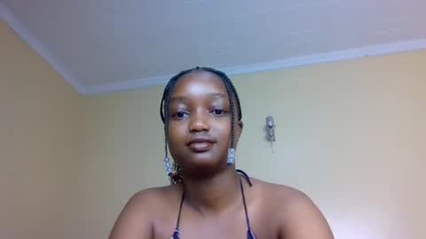 Elly online show from November 2025 12:27:01 AM