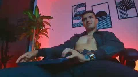 alpha_dominus_ online show from April 2026 06:19:01 AM