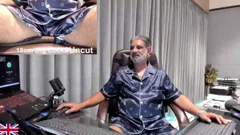 Snapshot of alpha_uk_boss chatting on March 2026 12:26:01 AM alpha_uk_boss online show from March 2026 12:26:01 AM