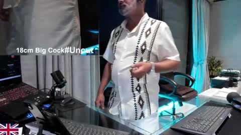 Snapshot of alpha_uk_boss chatting on April 2026 01:41:01 PM alpha_uk_boss online show from April 2026 01:41:01 PM