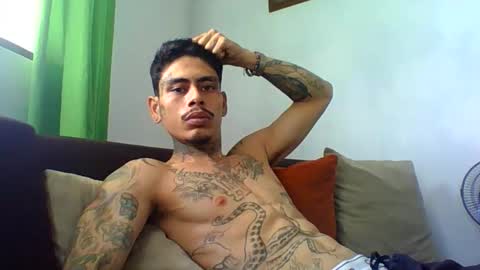 Alpha Zom online show from April 2026 04:15:02 PM