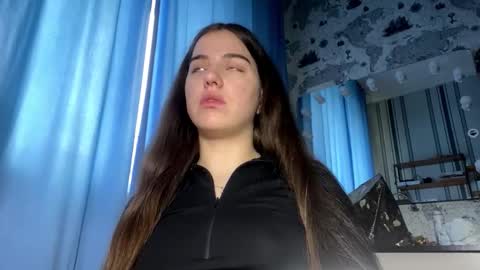 Ksenia online show from November 2025 08:26:02 AM