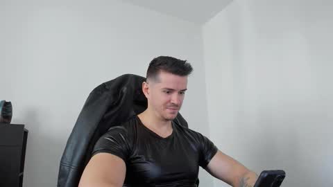 LeatherMaster online show from September 2025 07:34:02 AM