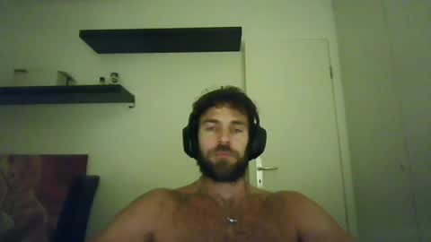 alphah_hunk online show from October 2025 06:41:02 PM
