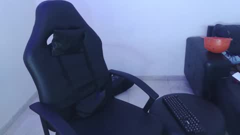 alphas_latins online show from March 2026 06:30:02 AM