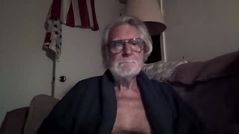 AlphaUniform online show from January 2025 12:52:01 PM