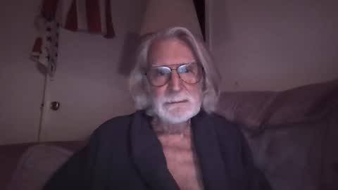 AlphaUniform online show from January 2026 05:54:02 AM