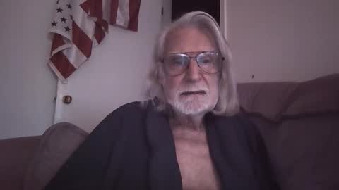 AlphaUniform online show from March 2026 01:51:01 PM