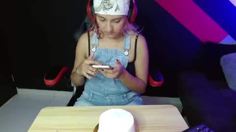 Alter  online show from January 2025 08:59:01 PM