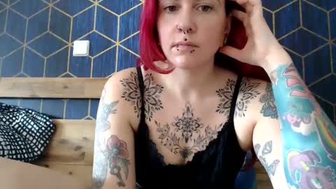 Snapshot of alternative_milf chatting on March 2026 09:24:02 AM Lily online show from March 2026 09:24:02 AM