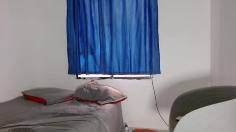 Snapshot of alucard_smith_ chatting on April 2026 02:55:02 PM Smith and lucy online show from April 2026 02:55:02 PM