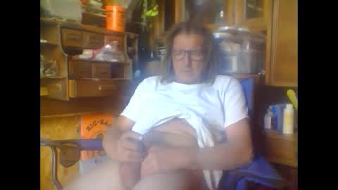 Snapshot of alwayshard4u1 chatting on January 2025 07:10:02 PM alwayshard4u1 online show from January 2025 07:10:02 PM