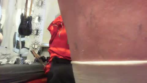 Snapshot of alwaysniceguy2 chatting on November 2025 07:33:02 AM HoneyMelonGuy online show from November 2025 07:33:02 AM