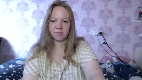 Snapshot of alya764770 chatting on July 2026 05:47:02 AM alya764770 online show from July 2026 05:47:02 AM