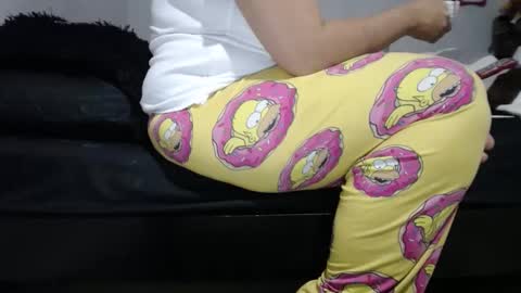 Snapshot of alynfoxx chatting on January 2025 03:39:02 AM Alyn Maria online show from January 2025 03:39:02 AM