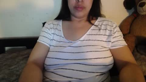 Snapshot of alynfoxx chatting on September 2025 03:30:02 AM Alyn Maria online show from September 2025 03:30:02 AM