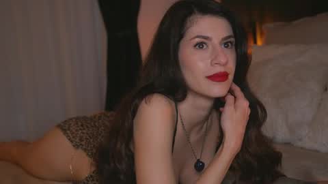 Snapshot of alyonaqueen_ chatting on May 2026 07:52:01 PM Alyona online show from May 2026 07:52:01 PM