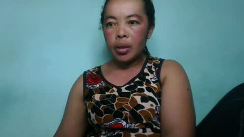 Snapshot of alypierette chatting on June 2026 06:24:02 AM alypierette online show from June 2026 06:24:02 AM