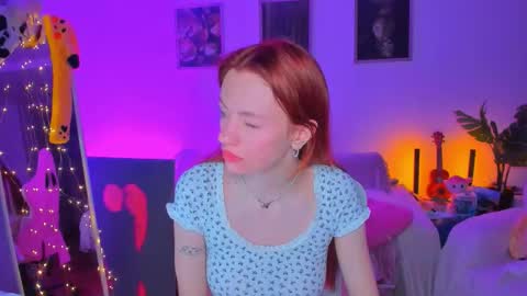 alyssa_smitt online show from September 2025 11:59:02 PM