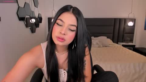 Snapshot of alyssadean_ chatting on September 2025 11:32:01 AM Aly online show from September 2025 11:32:01 AM