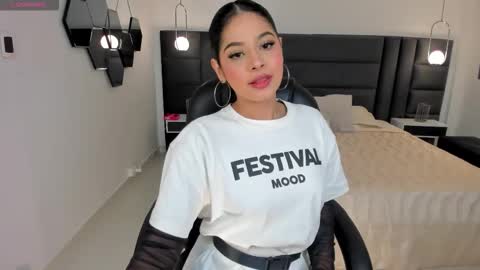 Snapshot of alyssadean_ chatting on September 2025 11:11:02 AM Aly online show from September 2025 11:11:02 AM