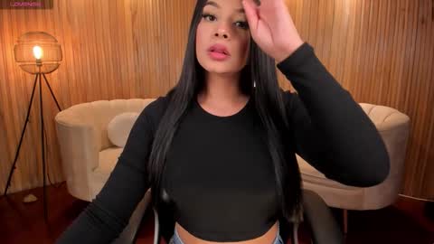 Snapshot of alyssadean_ chatting on October 2025 11:24:01 AM Aly online show from October 2025 11:24:01 AM