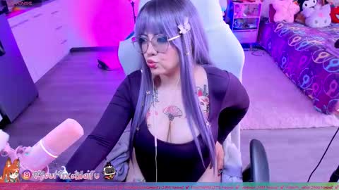  . Monday to Saturday at 10pm and 6am Colombia time online show from February 2026 09:20:02 PM