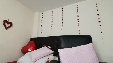 Isabella online show from February 2025 10:58:01 PM