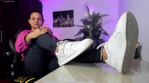 anny online show from October 2025 02:18:01 AM